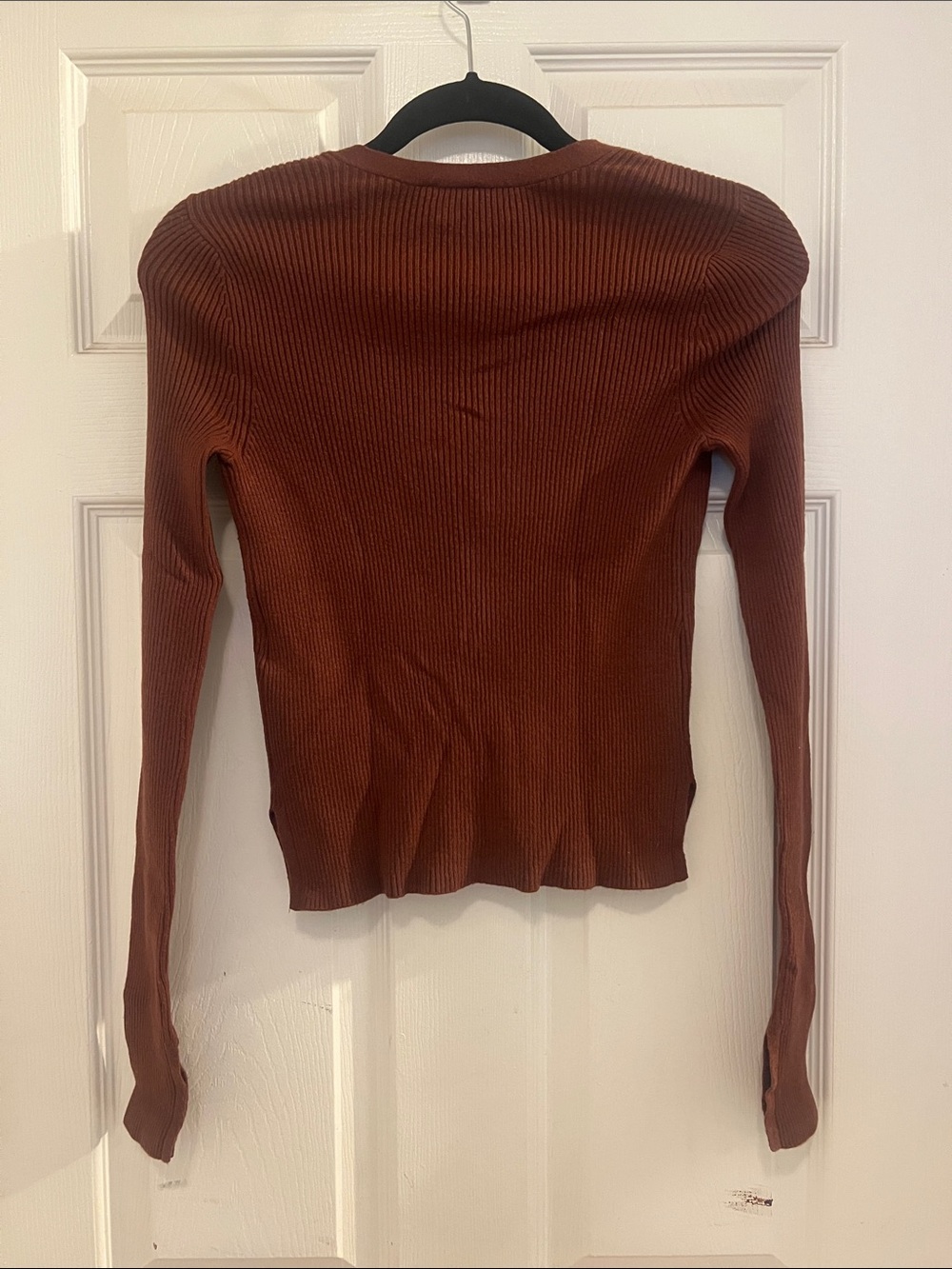 Abercrombie Ribbed V-Neck Button Cardigan - Rust, Small - Picture 4 of 4